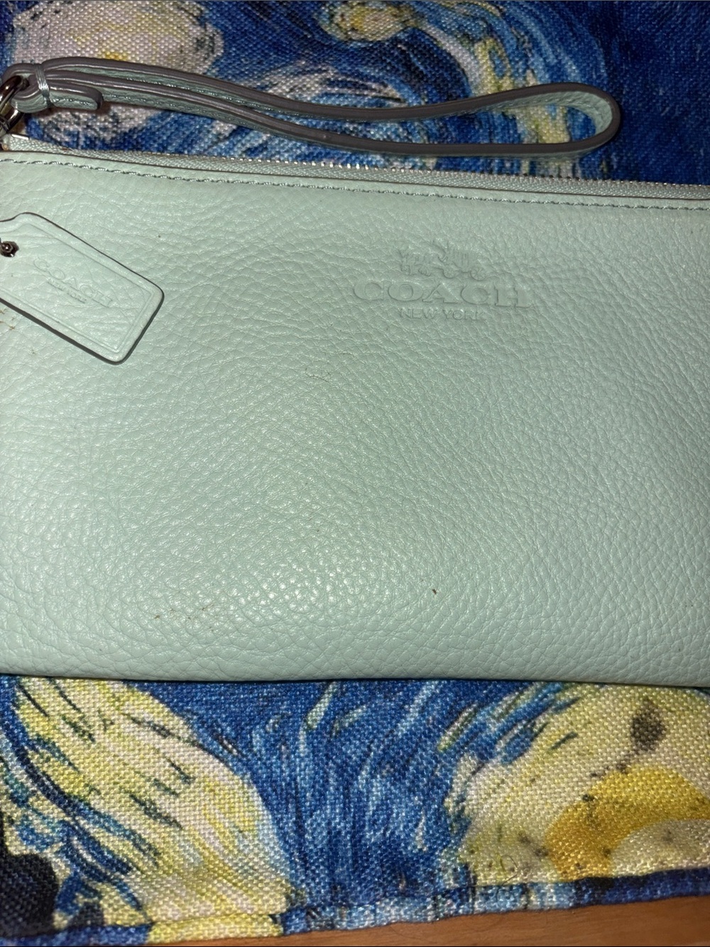 EUC Coach Pebbled Leather Wristlet in Teal green.